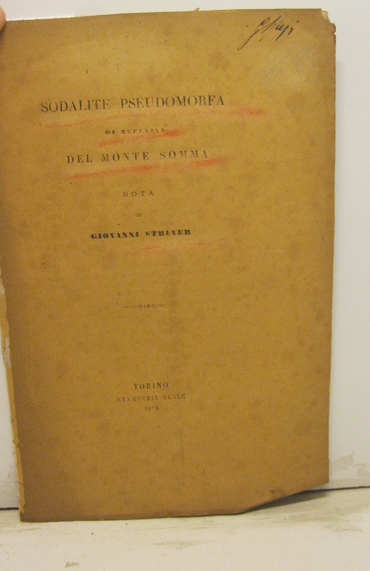 Sodalite pseudomorfa di Nefelina del Monte Somma
