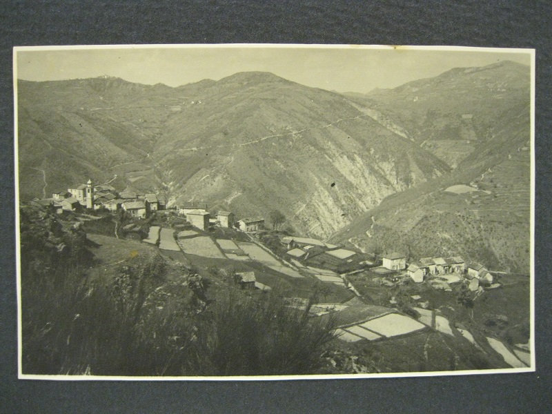 Valle Scrivia. Valle Bobbia. Grifoglietto. Fotografia originale