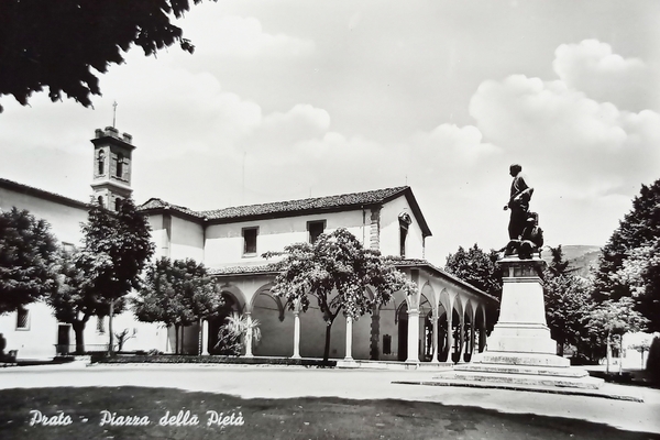 Cartolina - Prato - Piazza della Pietà - 1969