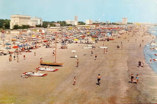 Cartolina - Cervia - Spiaggia - 1965