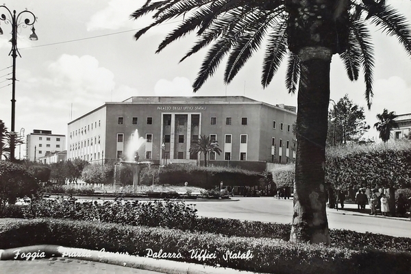 Cartolina - Foggia - Piazza Cavour - Palazzo Uffici Statali …