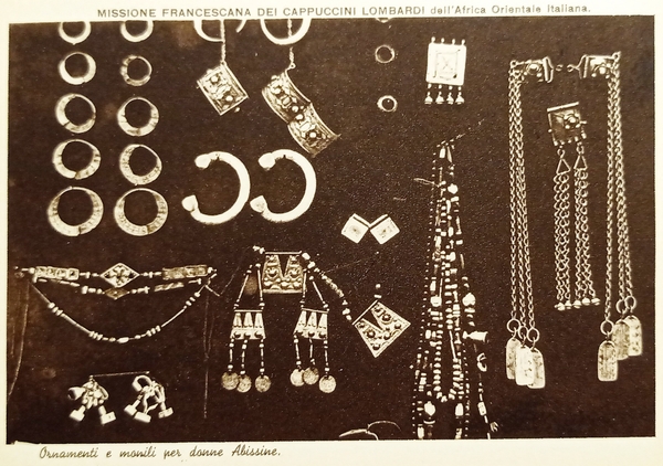 Cartolina Africa Orientale Italiana - Ornamenti e Montili per Donne …