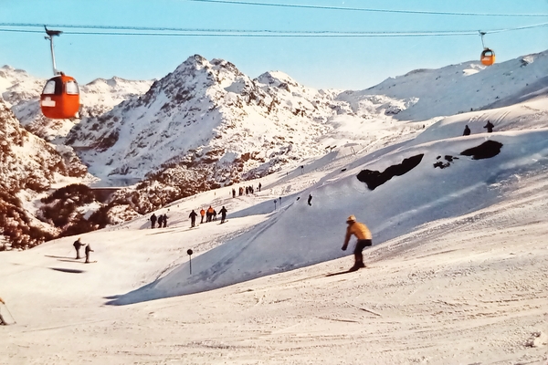 Cartolina - Chiesa in Valmalenco - Pista Sasso Alto Palù …