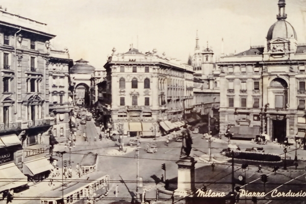 Cartolina - Milano - Piazza Cordusio - 1957