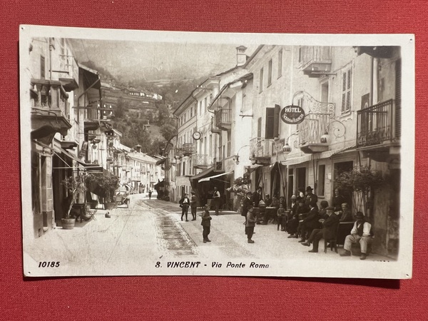 Cartolina - Saint Vincent ( Aosta ) - Via Ponte …