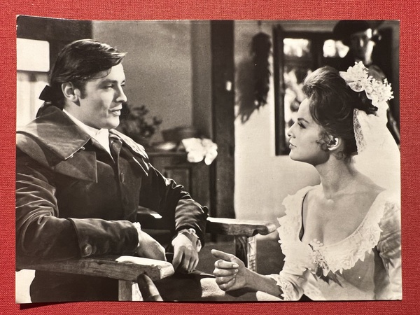 Cartolina - Alain Delon e Virna Lisiova nel Film Cerny …