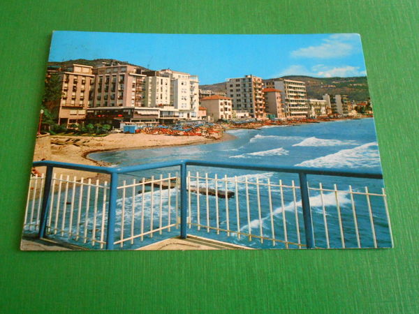 Cartolina Pietra Ligure - Alberghi visti dal nuovo pontile 1969.