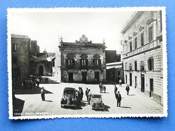Cartolina Erice - Piazza Umberto I - 1955