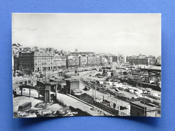 Cartolina Cagliari - Il Porto e Via Roma - 1955