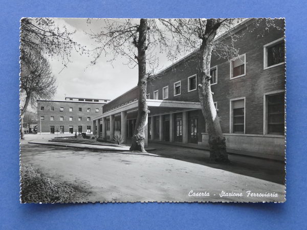 Cartolina Caserta - Stazione Ferroviaria - 1957.