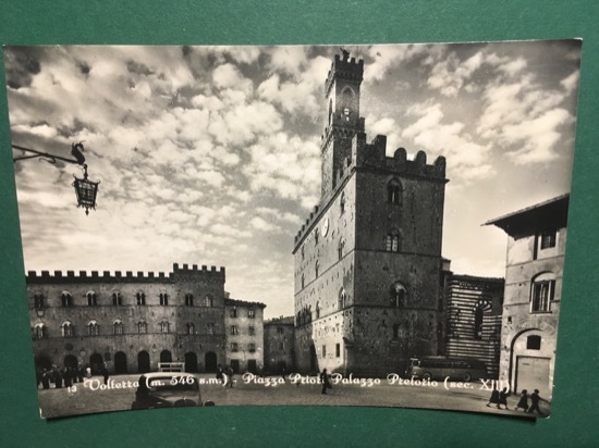 Cartolina Volterra - Piazza Priori Palazzo Pretorio - 1951