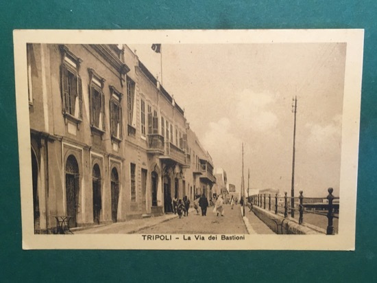 Cartolina Tripoli - La Via dei Bastioni - 1920 ca.