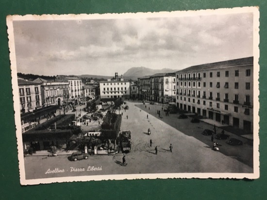 Cartolina Avellino - Piazza Libertà - 1953