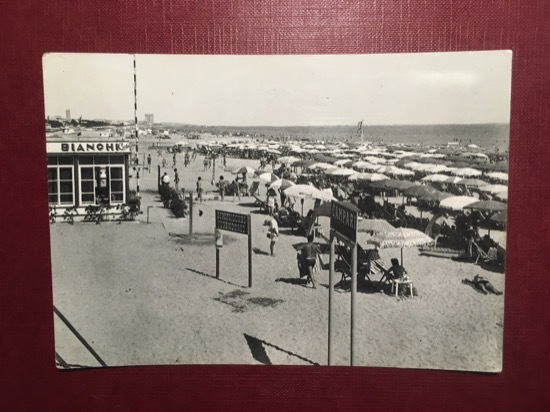 Cartolina Pinarella di Cervia - Spiaggia - 1966
