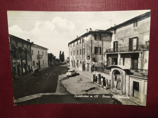 Cartolina Casteltodino - Piazza del Plebiscito - 1960 ca.