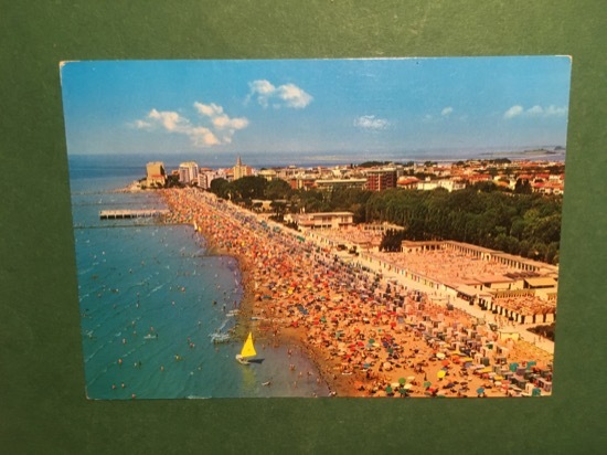 Cartolina Grado Isola D'Oro - Veduta della Spiaggia e Sabbiature …