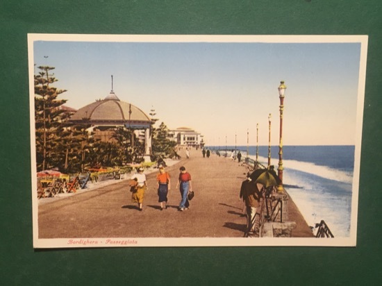 Cartolina Bordighera - Passeggiata - 1960 ca.