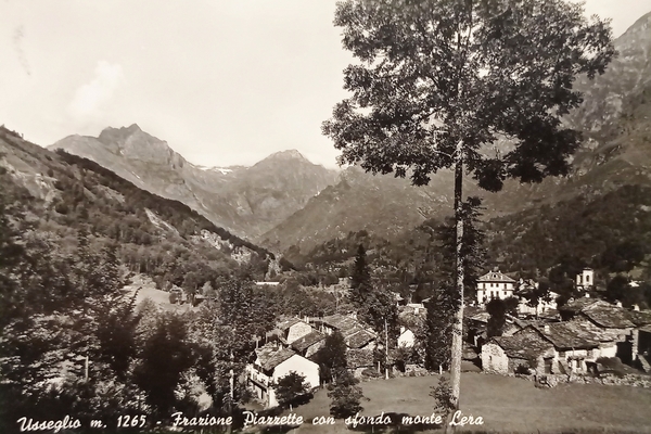 Cartolina - Usseglio - Frazione Piazzette con sfondo monte Lera …