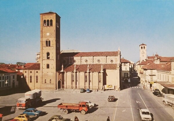 Cartolina - Cavallermaggiore (Cuneo) - Piazza Vittorio Emanuele - 1970 …