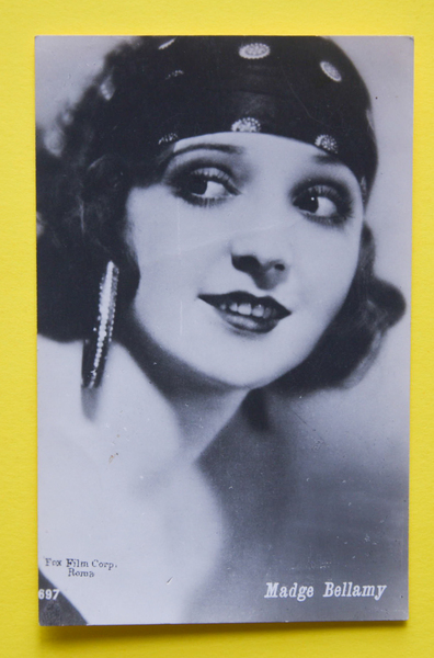 Cartolina Madge Bellamy 1930