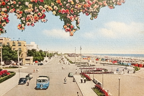 Cartolina - Riviera di Rimini - Panorama spiaggia da Piazza …