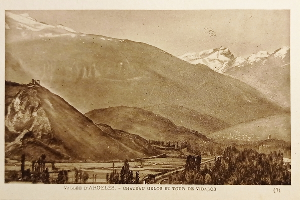 Cartolina - Francia - Vallée d'Argelès - Chateau Gelos et …