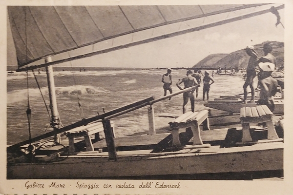 Cartolina - Gabicce Mare - Spiaggia con veduta dell'Eden Rock …