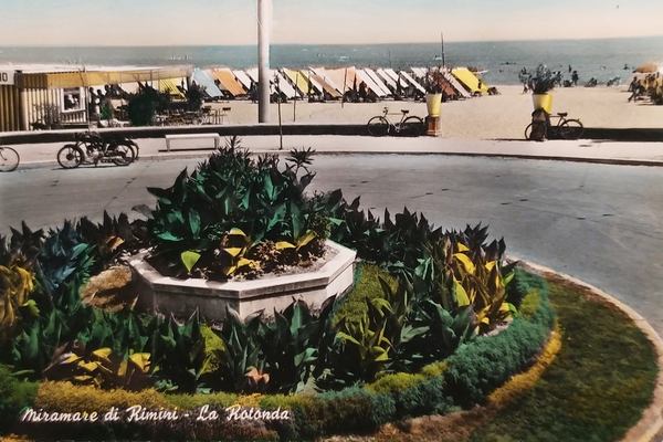 Cartolina - Miramare di Rimini - La Rotonda - 1956