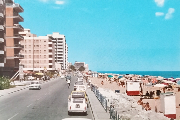 Cartolina - Montesilvano Marina - Lungomare - 1971
