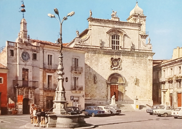 Cartolina - Popoli - Piazza della Libertà e Chiesa di …