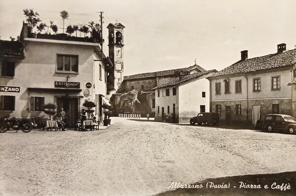 Cartolina - Albuzzano ( Pavia ) - Piazza e Caffè …