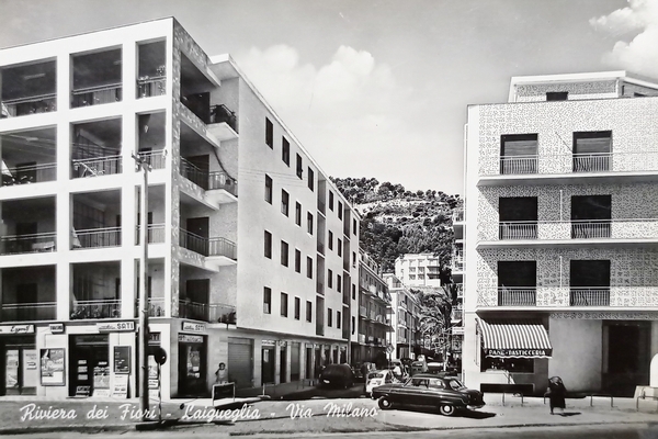 Cartolina - Riviera dei Fiori - Laigueglia - Via Milano …