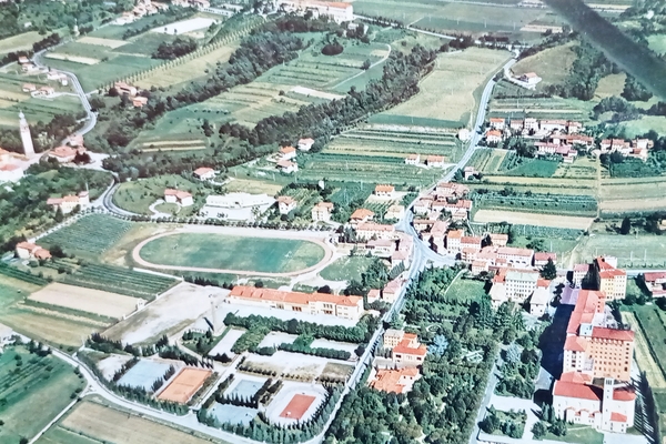 Cartolina - Istituti Filippin - Paderno del Grappa - 1975