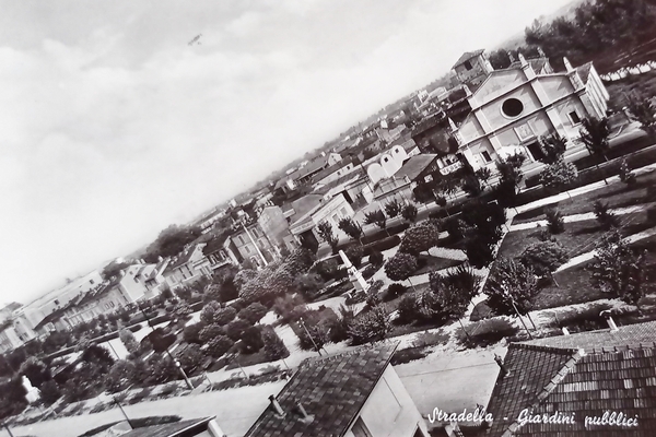 Cartolina - Stradella - Giardini Pubblici - 1956