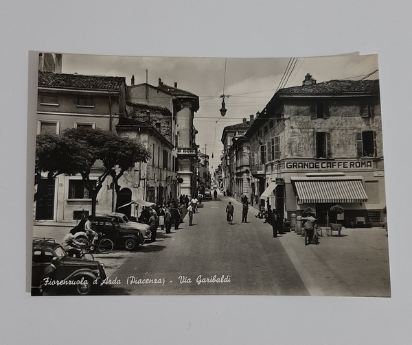 Cartolina Fiorenzuola d'Arda - Via Garibaldi - 1960 ca.