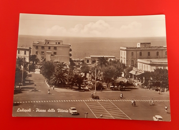 Cartolina Ladispoli - Piazza della Vittoria - 1964