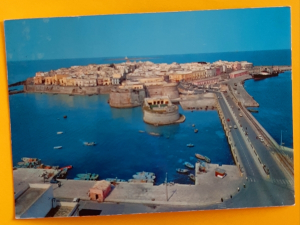 Cartolina Gallipoli - I Castelli - Città Vecchia - 1970