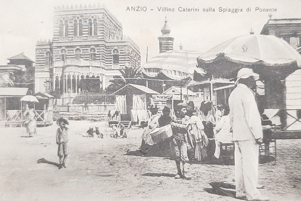 Cartolina Anzio - Villino Caterini sulla spiaggia di Ponente - …