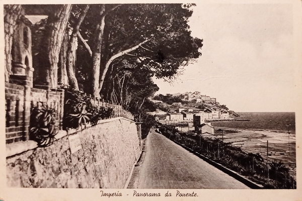 Cartolina - Imperia - Panorama da Ponente - 1943