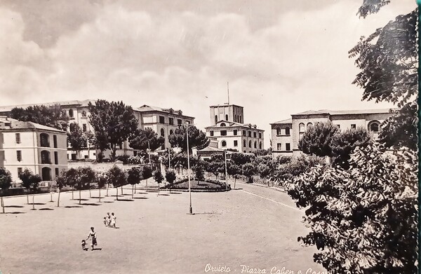Cartolina - Orvieto - Piazza Cahen e Caserma Piave - …