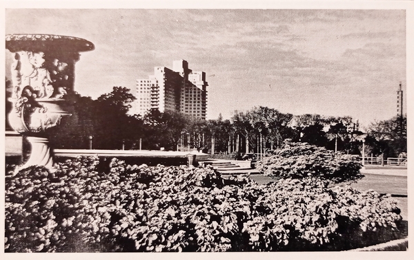 Cartolina - Parque Jose Batlle y Ordonez - Montevideo - …