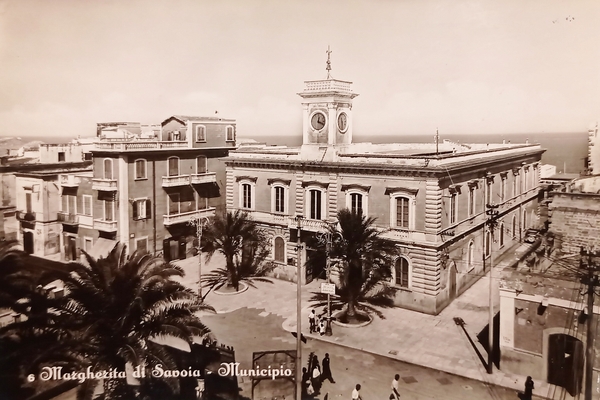 Cartolina - Margherita di Savoia - Municipio - 1952