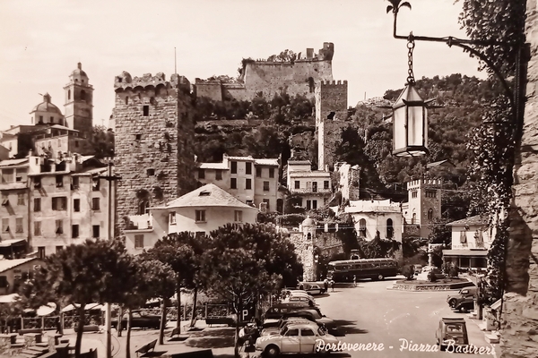 Cartolina - Portovenere - Piazza Bastreri - 1960