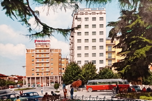 Cartolina - Novi Ligure - Il nuovo Grattacielo - 1950 …