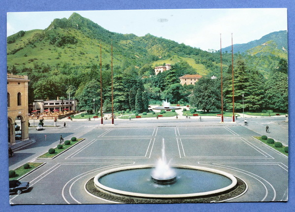 Cartolina Vittorio Veneto - Giardini Pubblici - 1970