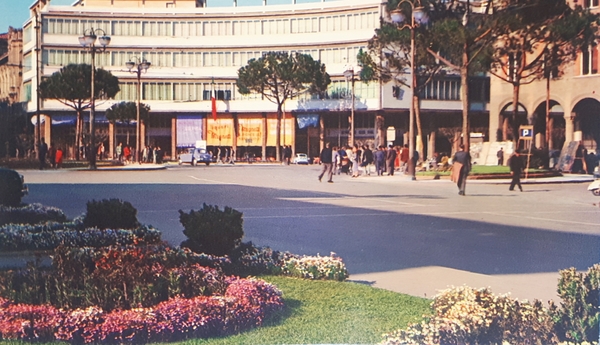 Cartolina - Pisa - Palazzo della Borsa - 1969