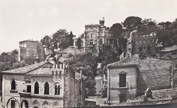 Cartolina - Teramo - Castello Medioevale - 1960 ca.