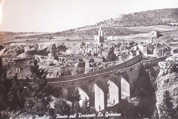 Cartolina - Gravina di Puglia - Ponte sul Torrente La …