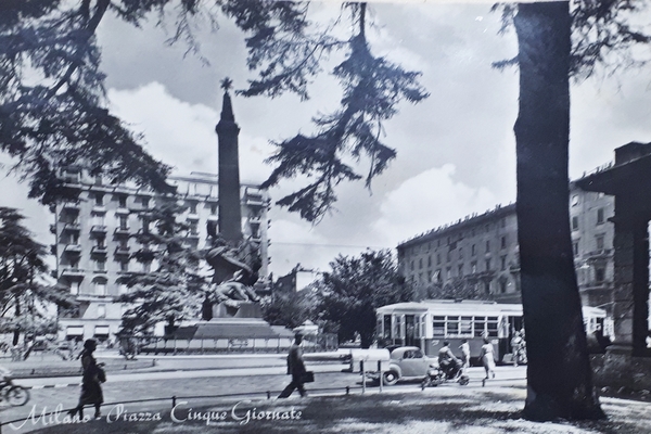 Cartolina - Milano - Piazza Cinque Giornate - 1953