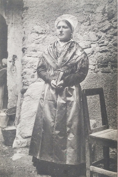 Cartolina - Costume di Chiomonte - Val Riparia - 1918 …